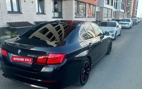 BMW 5 серия, 2011 год, 2 050 000 рублей, 3 фотография