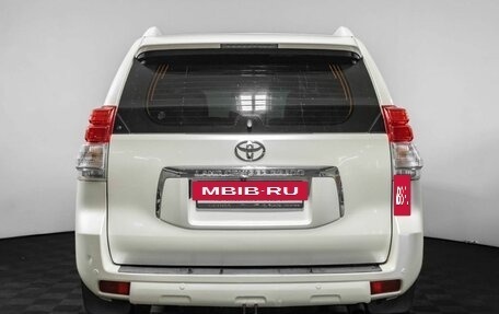 Toyota Land Cruiser Prado 150 рестайлинг 2, 2010 год, 2 890 000 рублей, 6 фотография