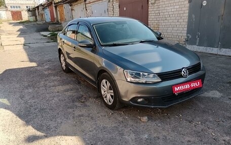 Volkswagen Jetta VI, 2011 год, 970 000 рублей, 5 фотография