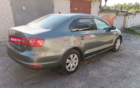 Volkswagen Jetta VI, 2011 год, 970 000 рублей, 8 фотография