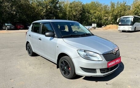 Skoda Fabia II, 2013 год, 575 000 рублей, 2 фотография