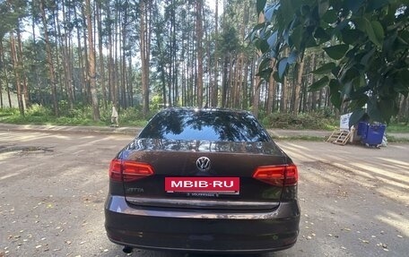 Volkswagen Jetta VI, 2016 год, 1 590 000 рублей, 3 фотография