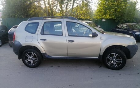 Renault Duster I рестайлинг, 2013 год, 800 000 рублей, 2 фотография