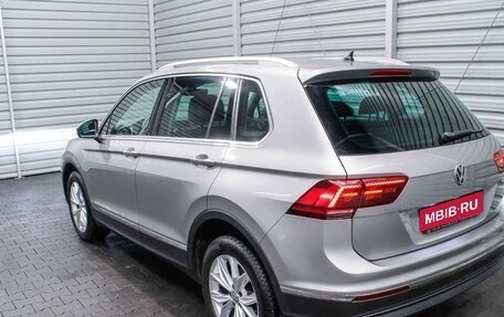 Volkswagen Tiguan II, 2016 год, 1 700 000 рублей, 2 фотография