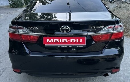 Toyota Camry, 2017 год, 2 500 000 рублей, 3 фотография