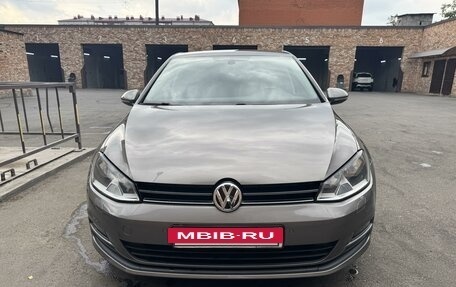 Volkswagen Golf VII, 2014 год, 1 550 000 рублей, 2 фотография