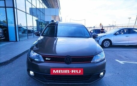 Volkswagen Jetta VI, 2012 год, 929 000 рублей, 2 фотография