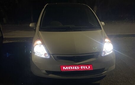 Honda Fit III, 2002 год, 550 000 рублей, 3 фотография