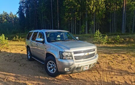 Chevrolet Tahoe III, 2011 год, 2 300 000 рублей, 2 фотография