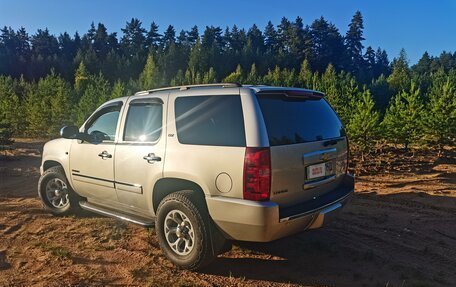 Chevrolet Tahoe III, 2011 год, 2 300 000 рублей, 4 фотография