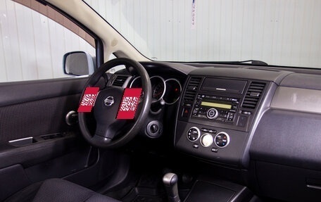 Nissan Tiida, 2010 год, 750 000 рублей, 2 фотография