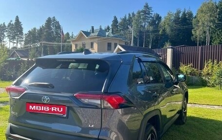 Toyota RAV4, 2021 год, 3 189 000 рублей, 5 фотография