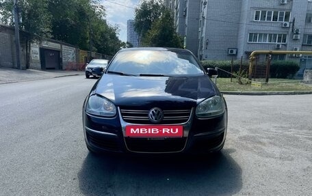 Volkswagen Jetta VI, 2008 год, 725 000 рублей, 2 фотография