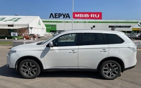 Mitsubishi Outlander III рестайлинг 3, 2014 год, 1 350 000 рублей, 3 фотография