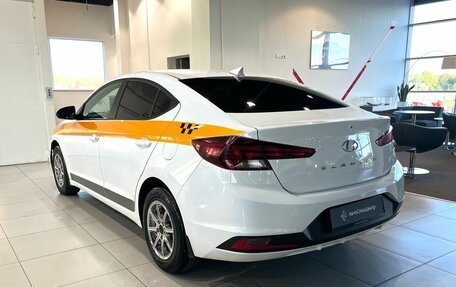 Hyundai Elantra VI рестайлинг, 2019 год, 1 150 000 рублей, 8 фотография