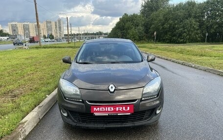 Renault Megane III, 2013 год, 720 000 рублей, 2 фотография