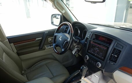 Mitsubishi Pajero IV, 2008 год, 1 790 000 рублей, 2 фотография