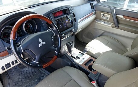 Mitsubishi Pajero IV, 2008 год, 1 790 000 рублей, 7 фотография