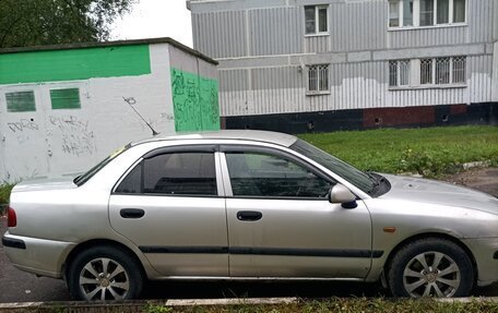 Mitsubishi Carisma I, 2003 год, 280 000 рублей, 2 фотография