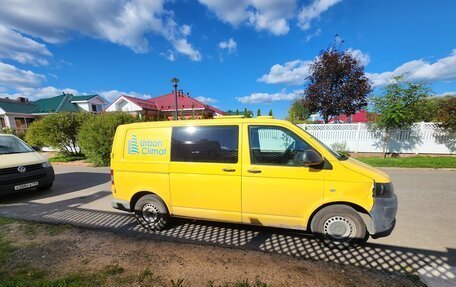 Volkswagen Transporter T5 рестайлинг, 2012 год, 850 000 рублей, 3 фотография