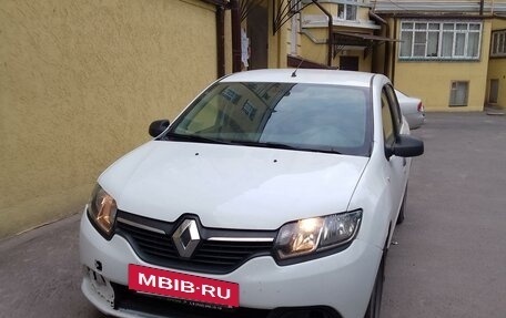 Renault Logan II, 2018 год, 480 000 рублей, 2 фотография