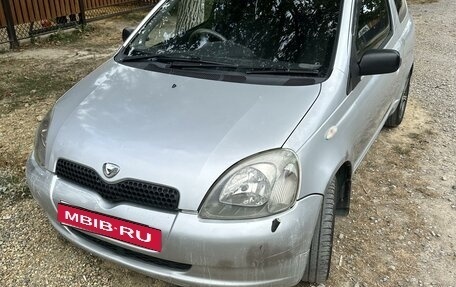 Toyota Vitz, 2001 год, 365 000 рублей, 2 фотография