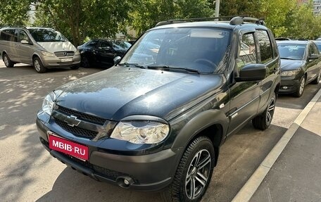 Chevrolet Niva I рестайлинг, 2013 год, 649 000 рублей, 2 фотография