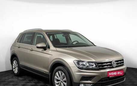 Volkswagen Tiguan II, 2017 год, 2 500 000 рублей, 3 фотография