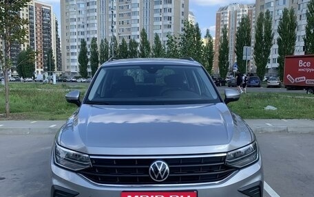 Volkswagen Tiguan II, 2022 год, 3 490 000 рублей, 3 фотография