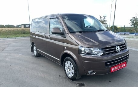 Volkswagen Multivan T5, 2012 год, 2 500 000 рублей, 3 фотография