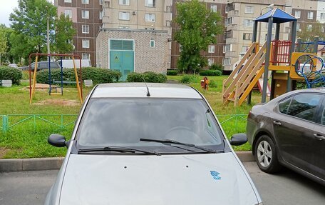 Renault Logan I, 2006 год, 275 000 рублей, 2 фотография