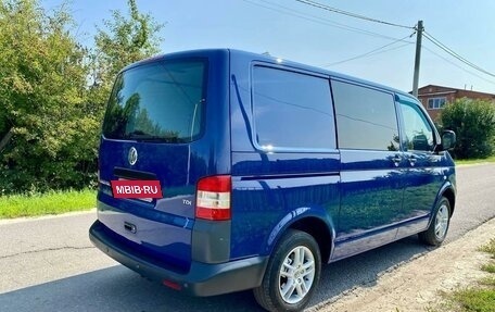 Volkswagen Transporter T5 рестайлинг, 2009 год, 1 730 000 рублей, 2 фотография