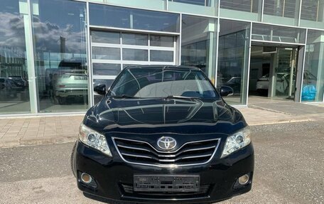 Toyota Camry, 2011 год, 1 250 000 рублей, 2 фотография