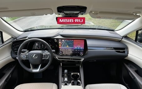 Lexus RX IV рестайлинг, 2023 год, 8 980 000 рублей, 2 фотография