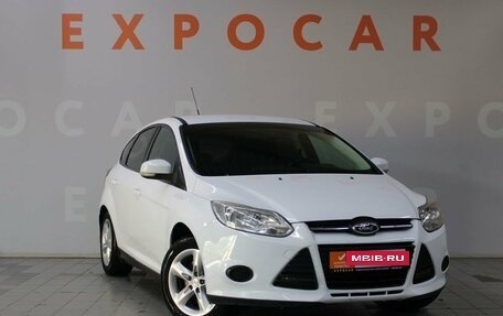 Ford Focus III, 2014 год, 990 000 рублей, 3 фотография