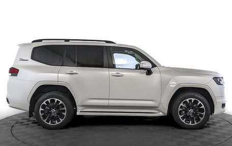 Toyota Land Cruiser, 2022 год, 10 990 000 рублей, 4 фотография