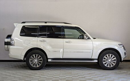 Mitsubishi Pajero IV, 2021 год, 4 390 000 рублей, 4 фотография