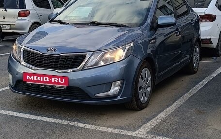 KIA Rio III рестайлинг, 2013 год, 990 000 рублей, 2 фотография