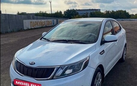 KIA Rio III рестайлинг, 2014 год, 1 185 000 рублей, 2 фотография