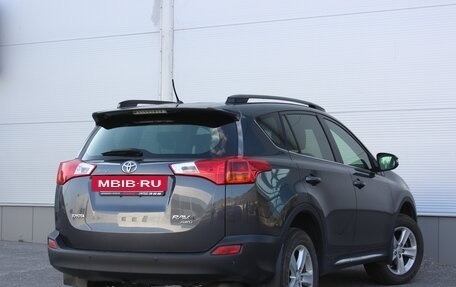 Toyota RAV4, 2013 год, 2 085 000 рублей, 2 фотография