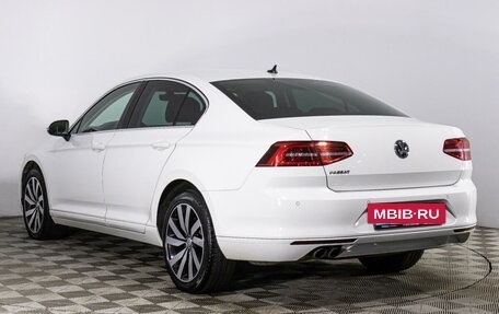 Volkswagen Passat B8 рестайлинг, 2019 год, 2 449 000 рублей, 7 фотография