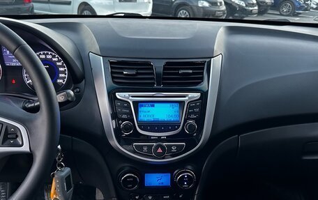 Hyundai Solaris II рестайлинг, 2012 год, 1 080 000 рублей, 9 фотография