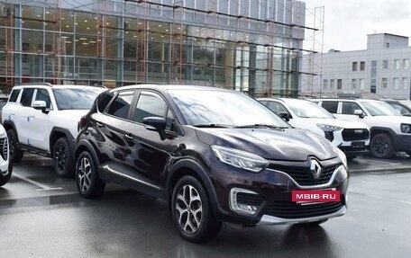 Renault Kaptur I рестайлинг, 2017 год, 1 647 000 рублей, 2 фотография