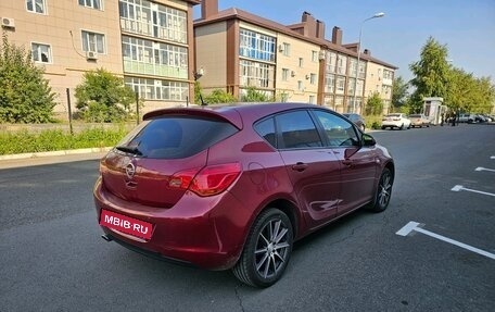 Opel Astra J, 2011 год, 799 000 рублей, 3 фотография