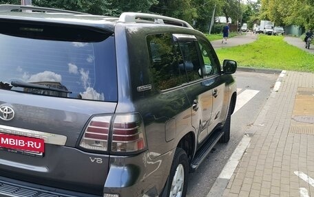 Toyota Land Cruiser 200, 2011 год, 3 400 000 рублей, 7 фотография