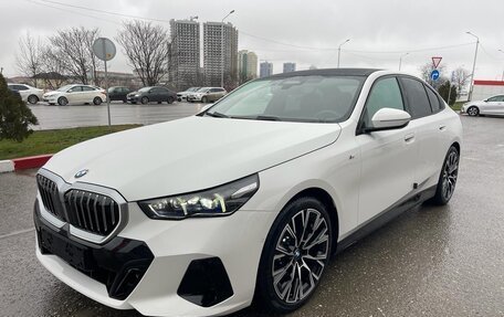 BMW 5 серия, 2024 год, 9 499 000 рублей, 1 фотография