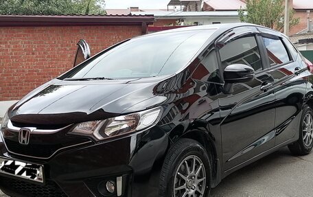 Honda Fit III, 2016 год, 1 300 000 рублей, 1 фотография