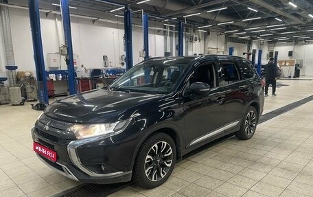 Mitsubishi Outlander III рестайлинг 3, 2021 год, 2 349 000 рублей, 1 фотография