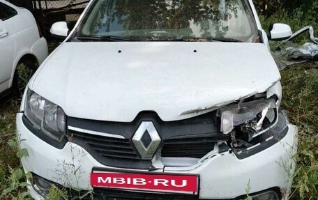 Renault Logan II, 2014 год, 300 000 рублей, 2 фотография