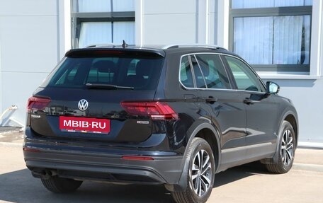 Volkswagen Tiguan II, 2019 год, 3 299 000 рублей, 5 фотография